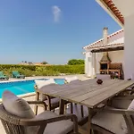 Villa Sunny Ocean With Pool Near Arrifana