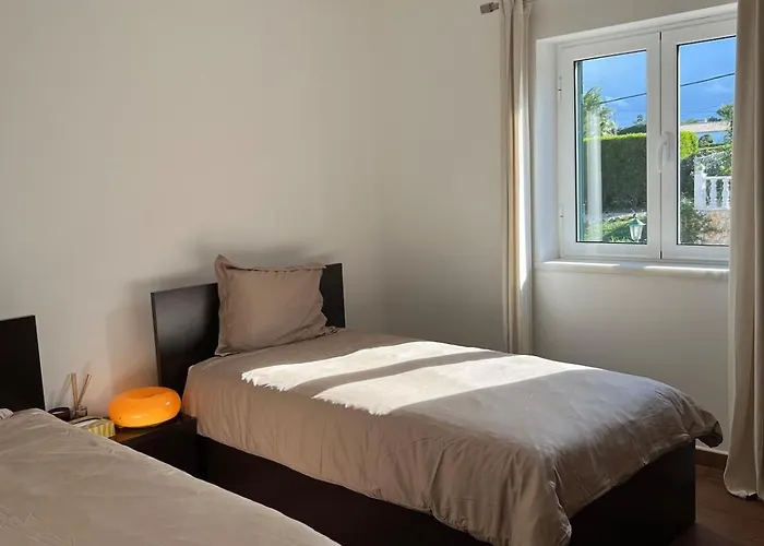 Sunny Ocean With Pool Near Arrifana ヴィラ アルジェズール