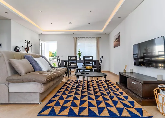 ヴィラ Sunny Ocean With Pool Near Arrifana アルジェズール