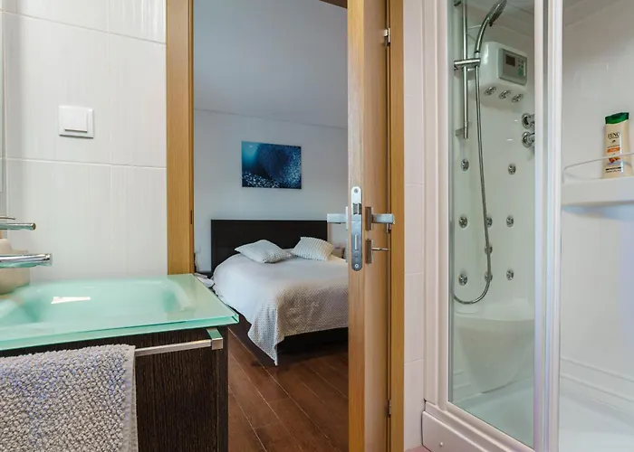 Sunny Ocean With Pool Near Arrifana * アルジェズール