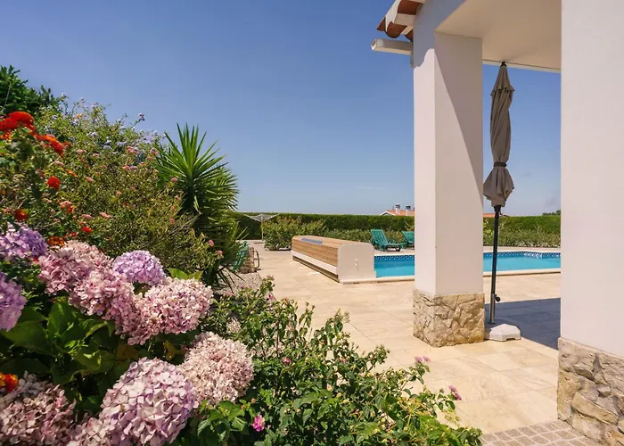 Sunny Ocean With Pool Near Arrifana * アルジェズール