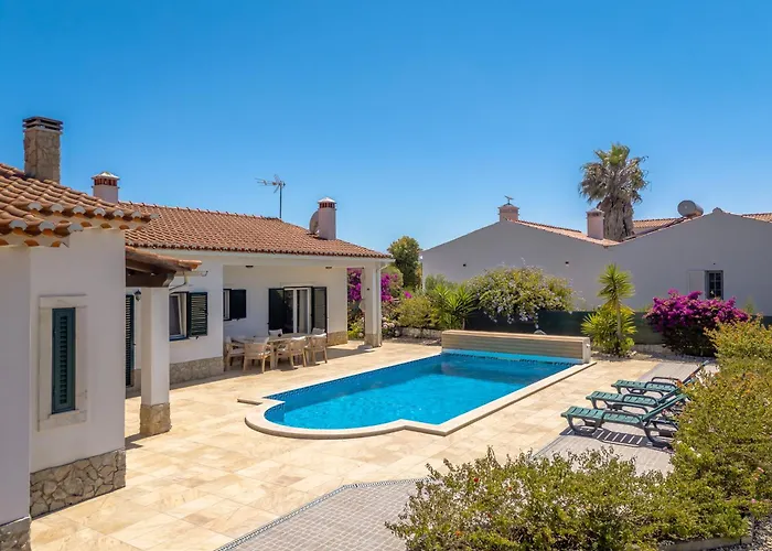 ヴィラ Sunny Ocean With Pool Near Arrifana