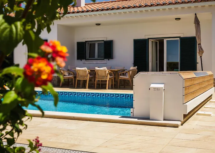 ヴィラ Sunny Ocean With Pool Near Arrifana アルジェズール