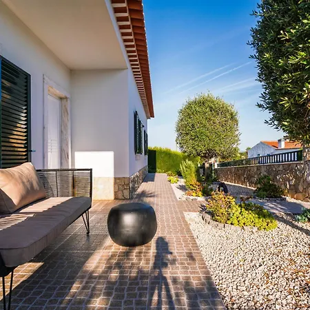 Villa Sunny Ocean With Pool Near Arrifana