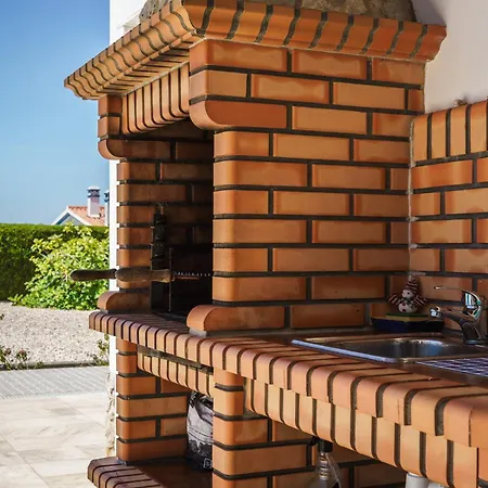 Vila Sunny Ocean With Pool Near Arrifana