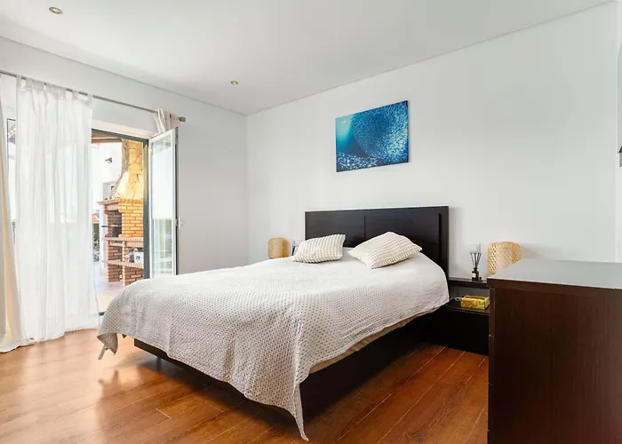 Sunny Ocean With Pool Near Arrifana * 알제주르