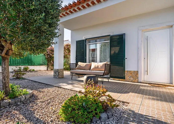 Sunny Ocean With Pool Near Arrifana Villa Aljezur