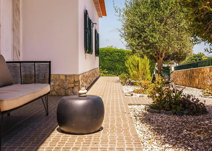 빌라 Sunny Ocean With Pool Near Arrifana